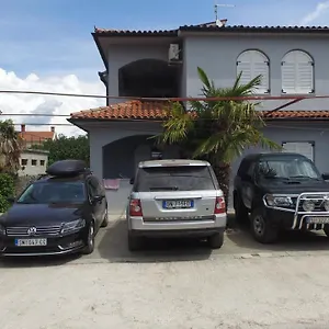 https://apartments-miki-fazana.pula-hotels.org